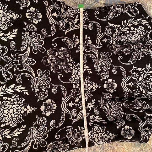 Dress - Picture 4 of 6